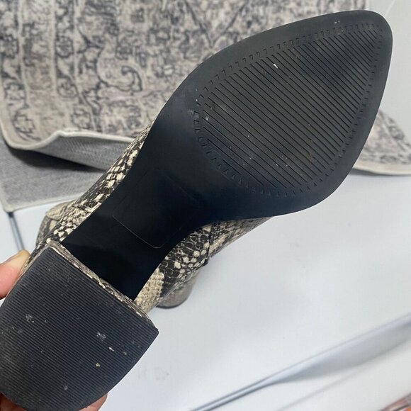 Steve Madden DAFNII Snakeskin Pointy Booties Size 7 - Picture 6 of 7
